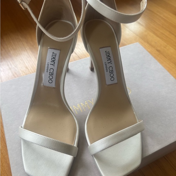 NEW BRIDAL Jimmy Choo Shoes with Initials - Picture 6 of 9